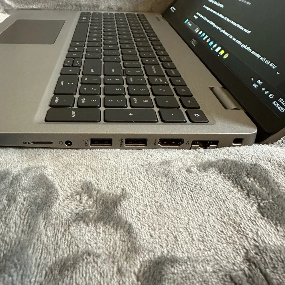 Dell Latitude 5530 i5 12th Gen 8GB Ram 256ssd